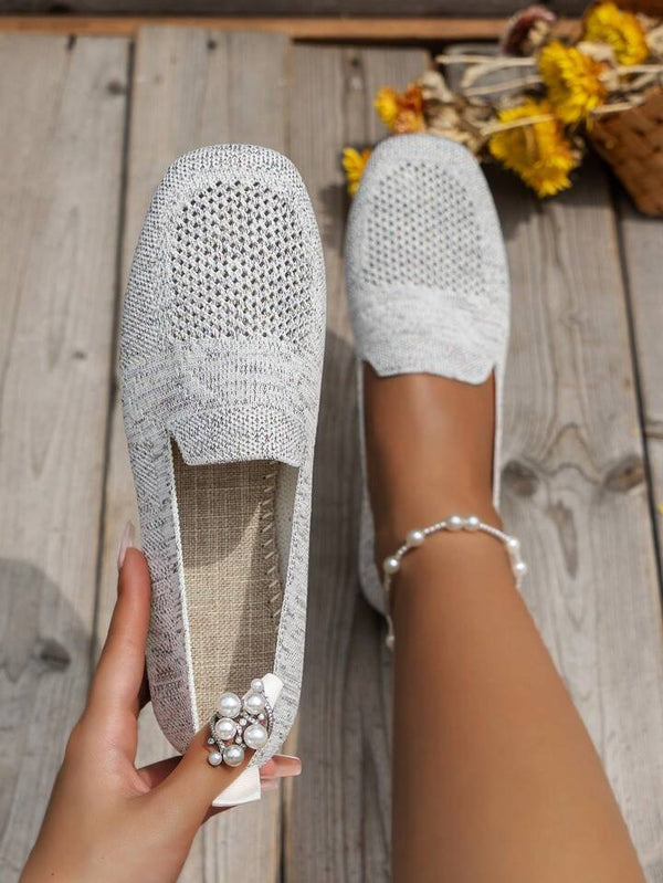 Airy and light loafer for women