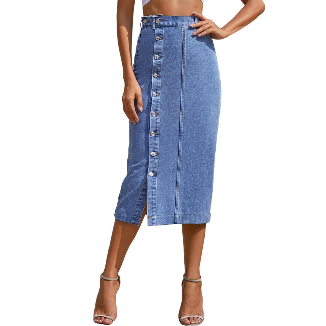 Stylish high-waist button-front denim skirt