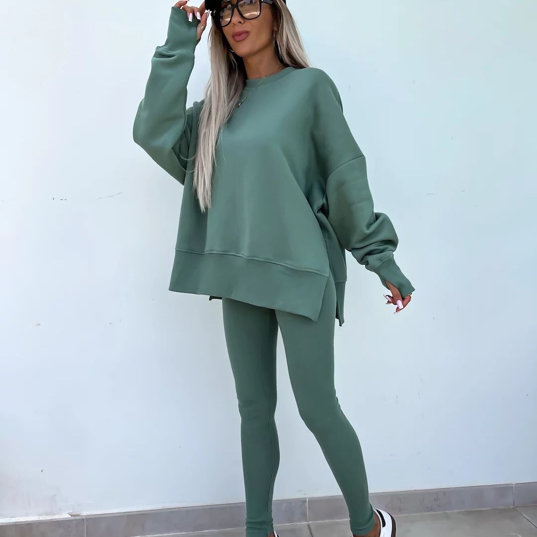 Oversized sweatshirt and leggings set