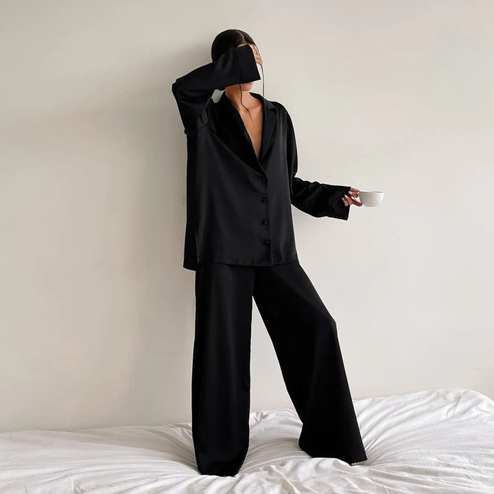 Chloe - Luxurious silky oversized pajama set