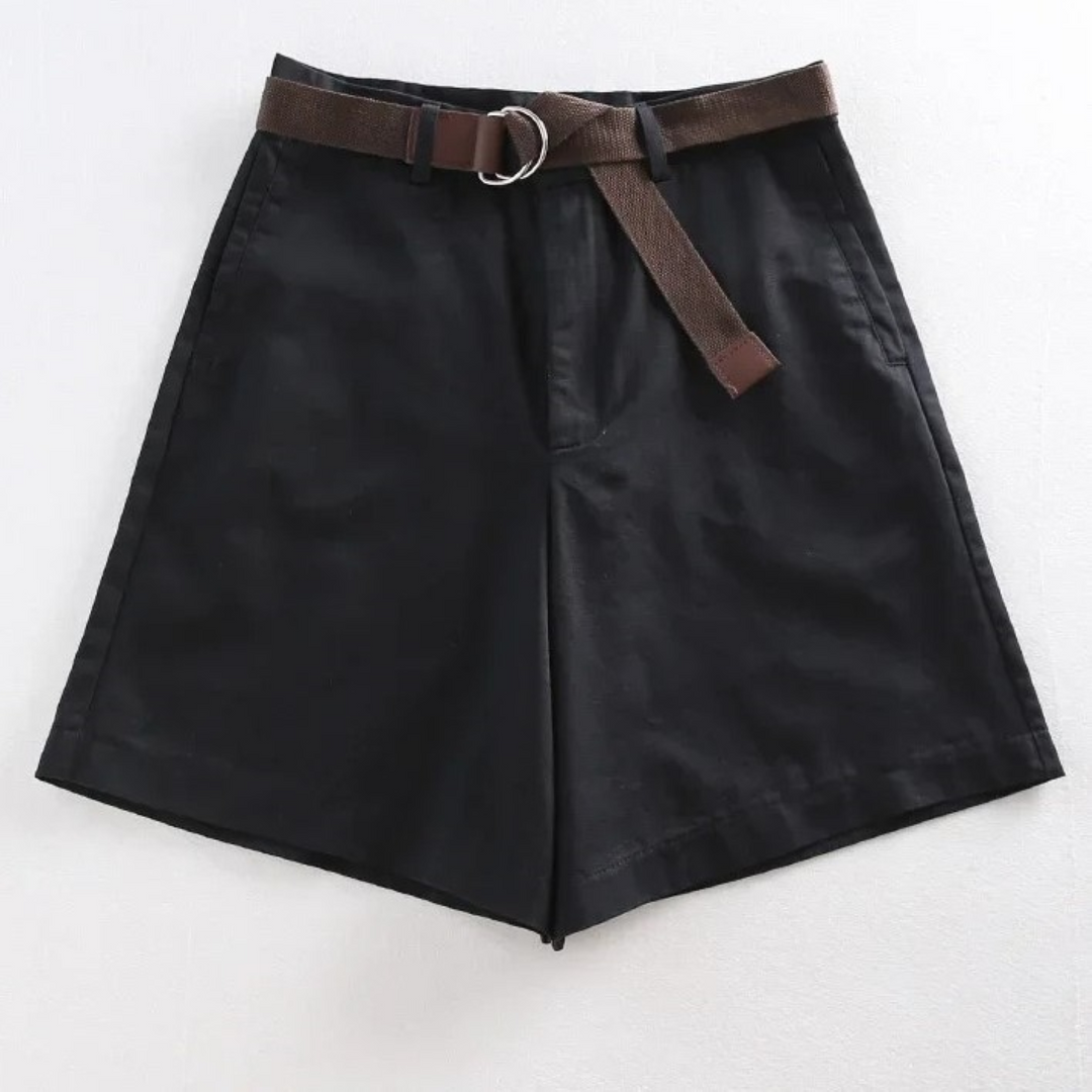 Relaxed women's shorts with high waist