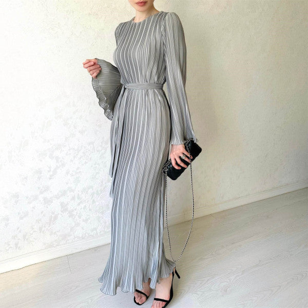 Mira - Horn sleeve pleated dress