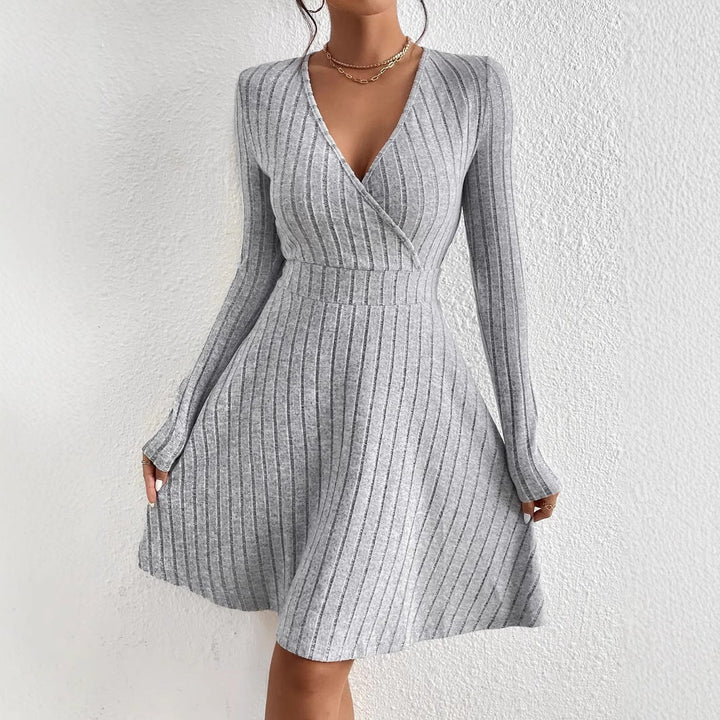 Elegant ribbed long-sleeve wrap dress