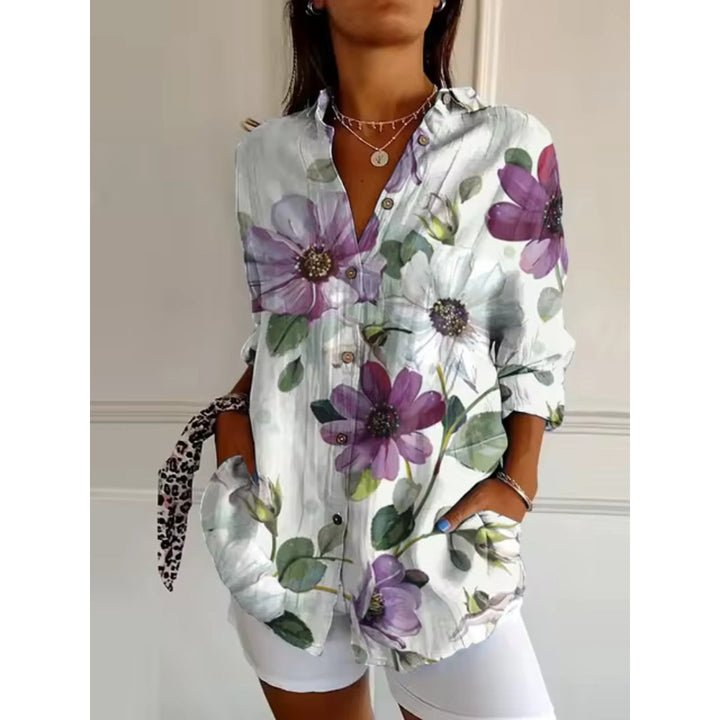 Casual blouse with floral print