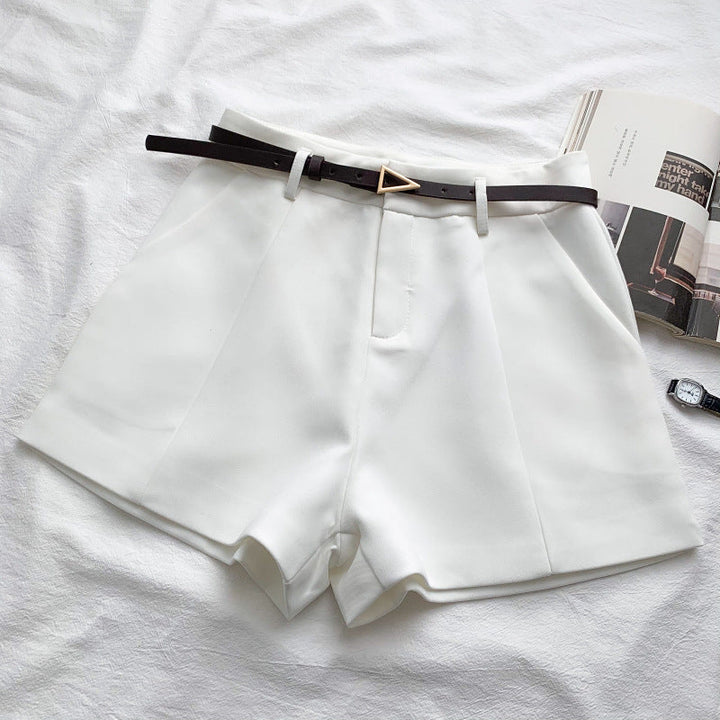 Comfortable elegant high-waisted short