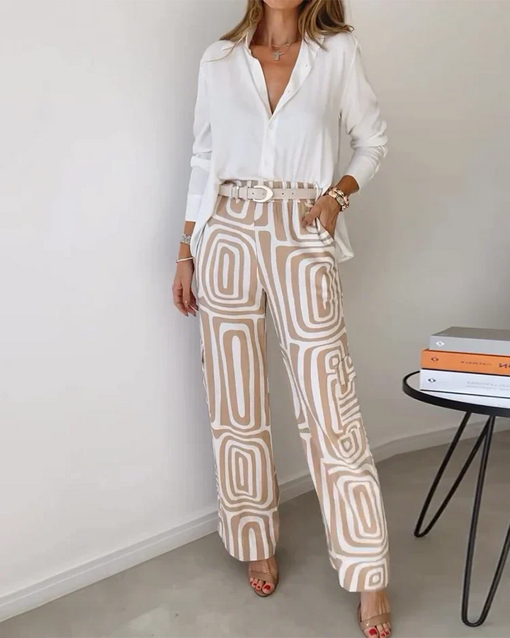 High-waisted trousers with geometric pattern