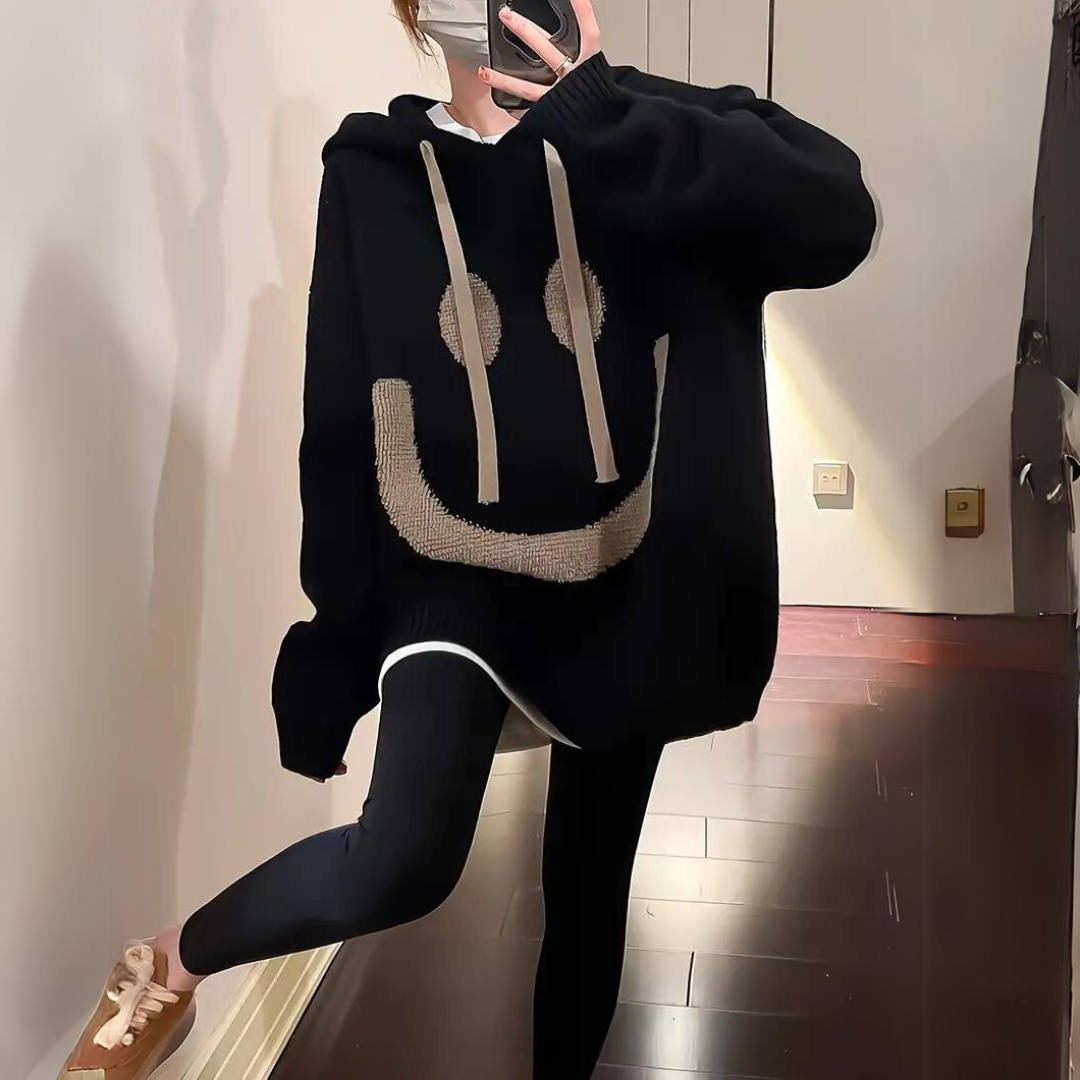 Bianca - Cozy smile hoodie