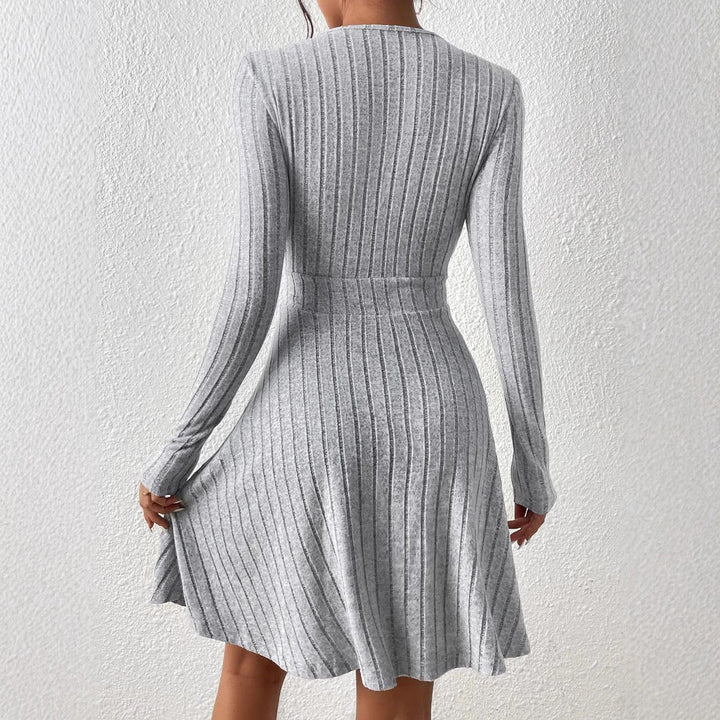 Elegant ribbed long-sleeve wrap dress