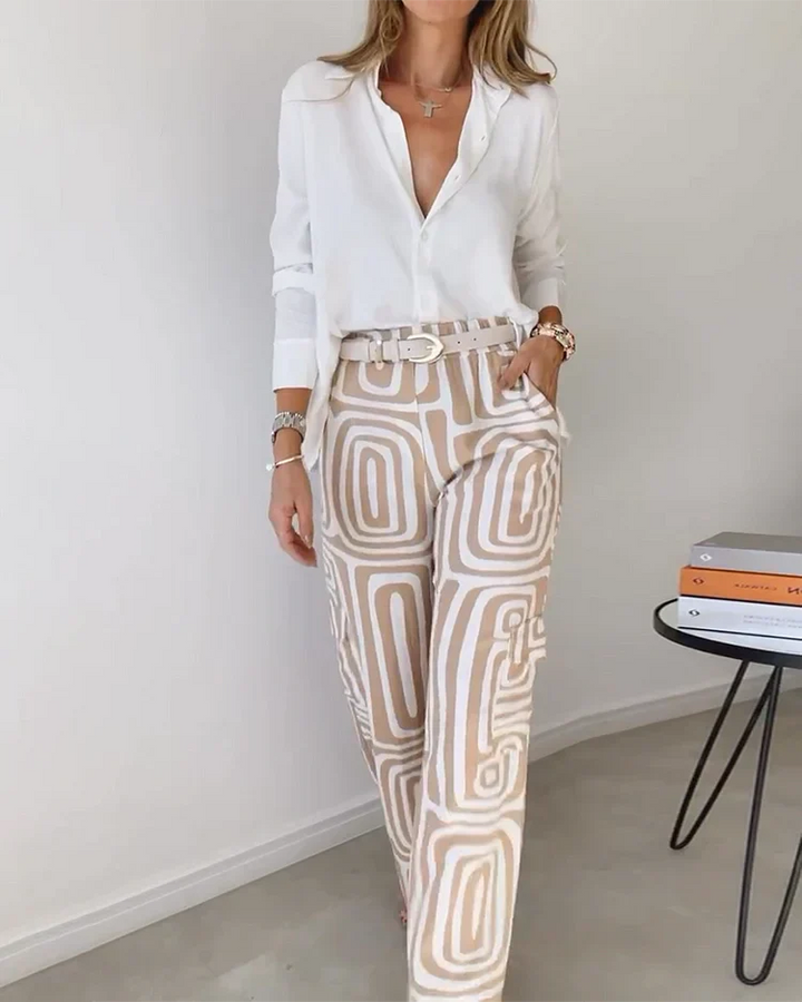 High-waisted trousers with geometric pattern