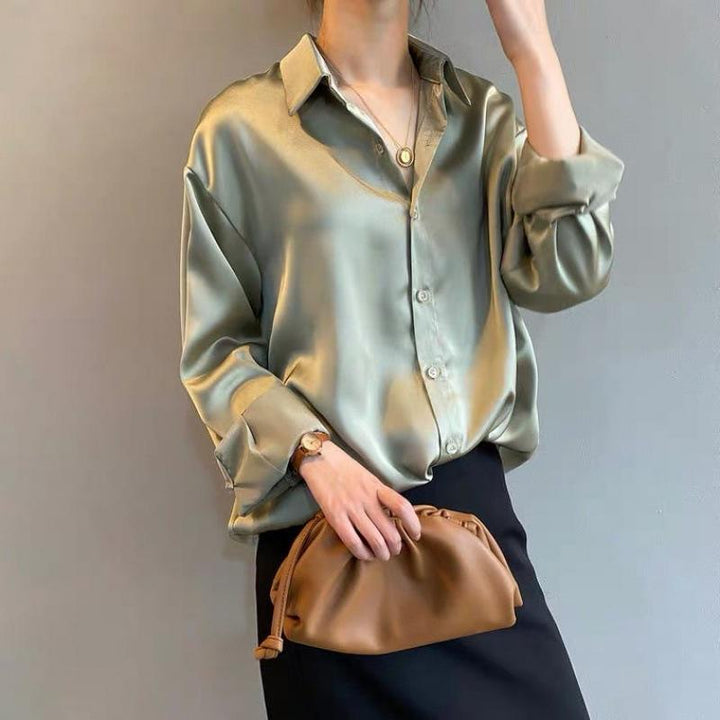 Luxurious and classic women's blouse