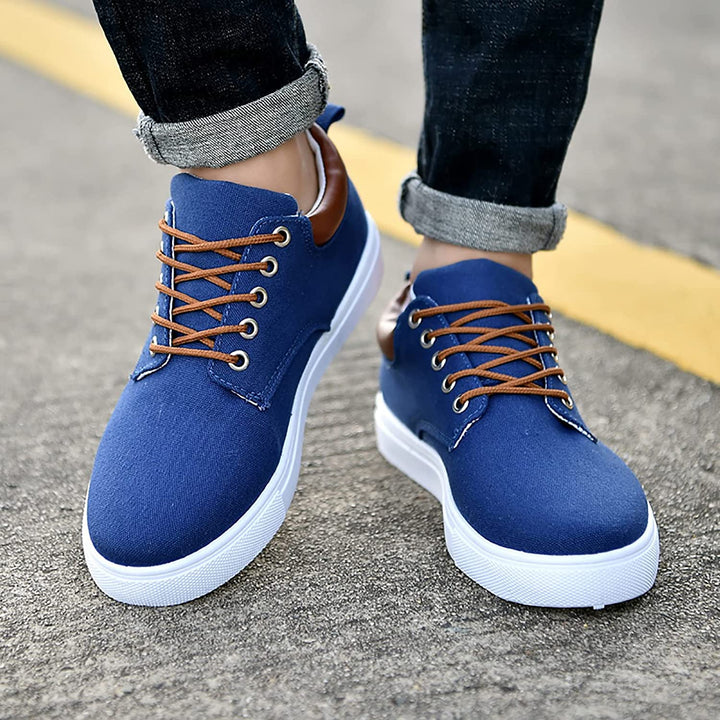 Casual men's sneakers with white sole