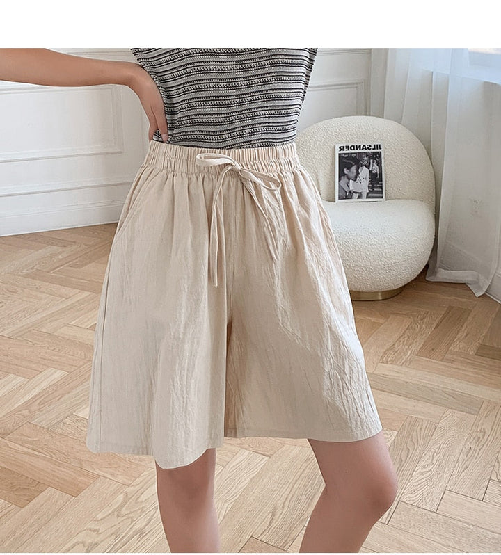 Loose-fit breathable women's shorts