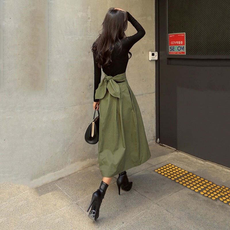 Mid-length skirt for women