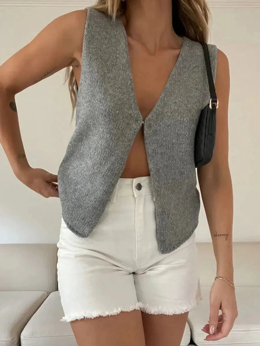 Minimalist open front knitted vest