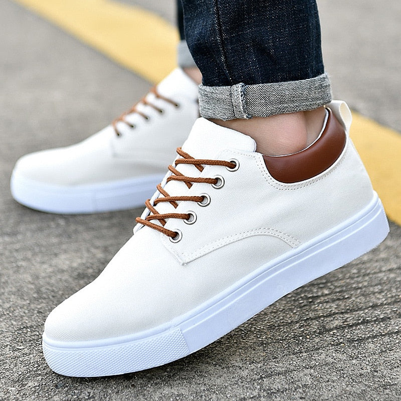 Casual men's sneakers with white sole