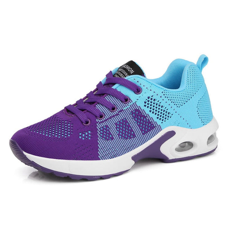 Sports shoes for women