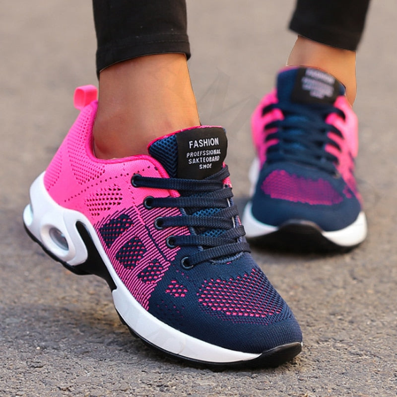 Sports shoes for women