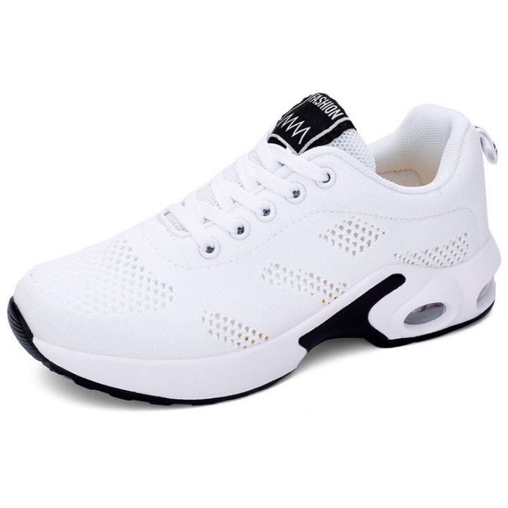 Sports shoes for women