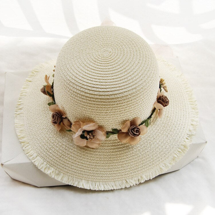 Flowery sun hat for women