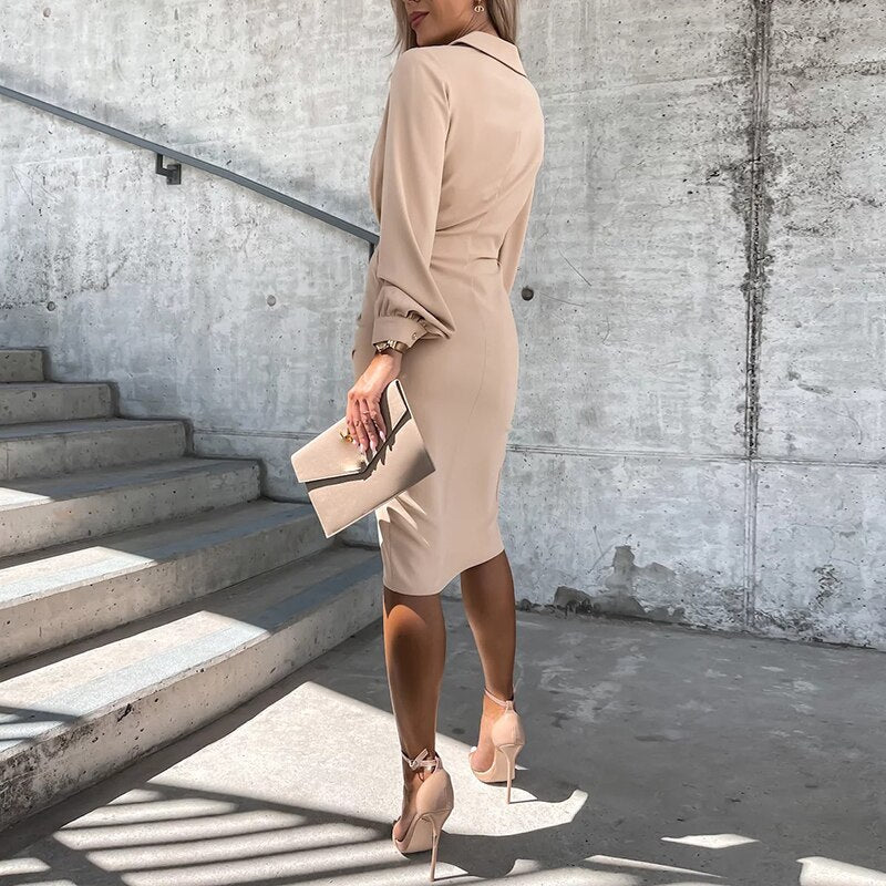 Elegant Long sleeve midi dress with slit