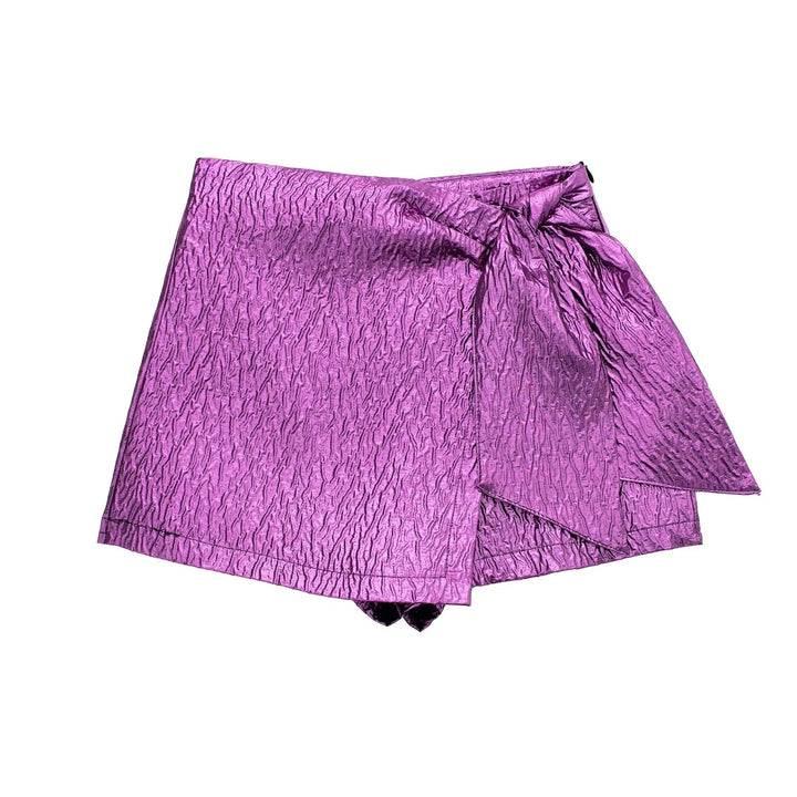 Shiny shorts with bow