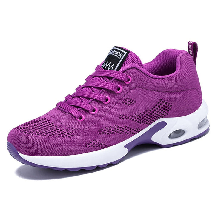 Sports shoes for women