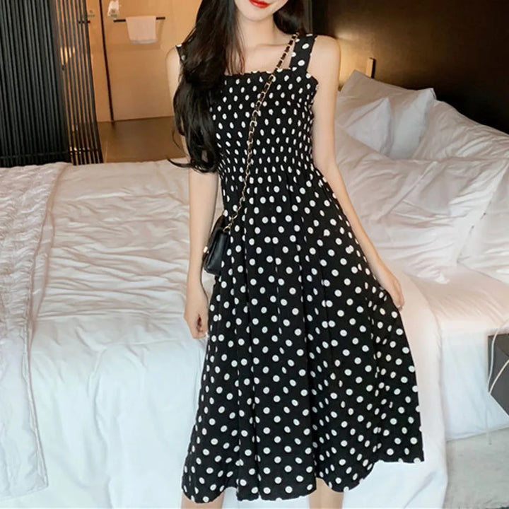 Elegant midi dress with polka dot print