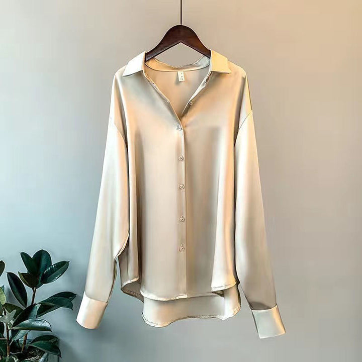 Luxurious and classic women's blouse