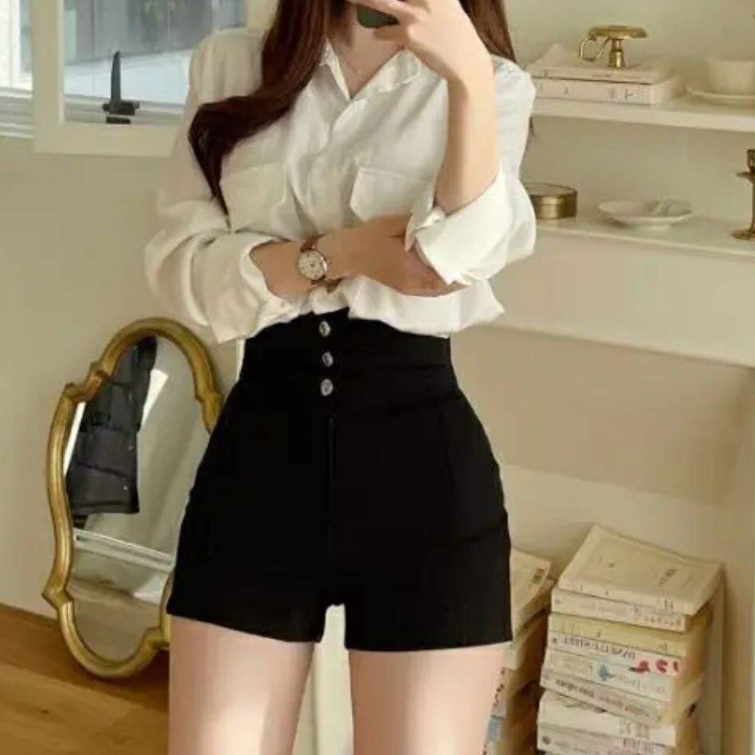 Women's flattering high-waisted  shorts