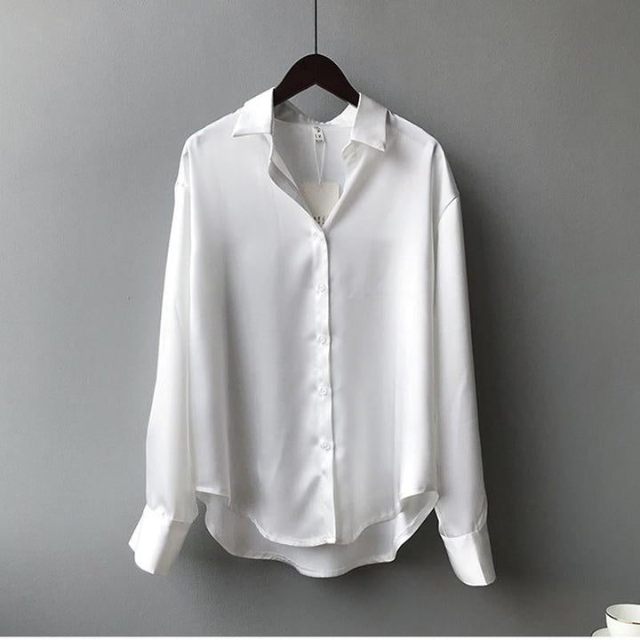 Luxurious and classic women's blouse