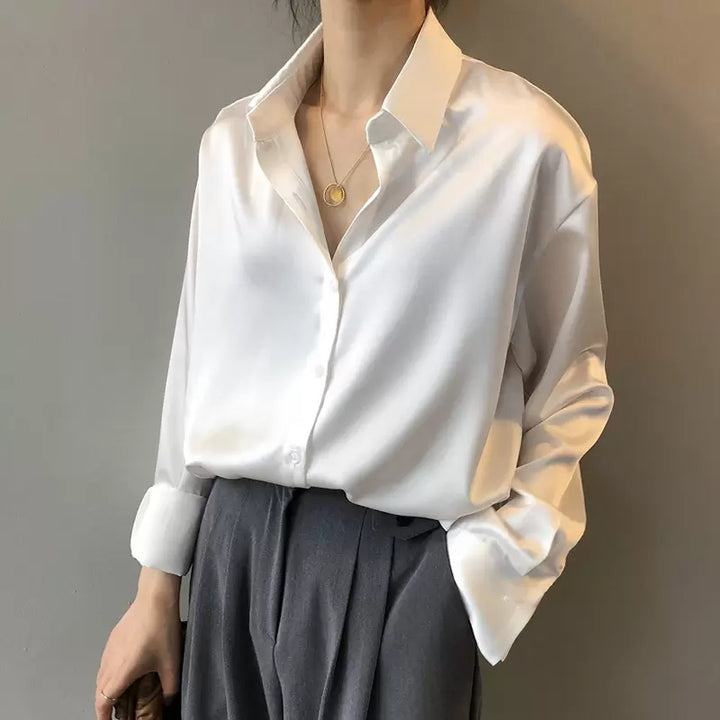 Luxurious and classic women's blouse