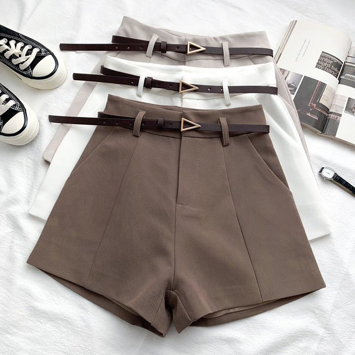 Comfortable elegant high-waisted short