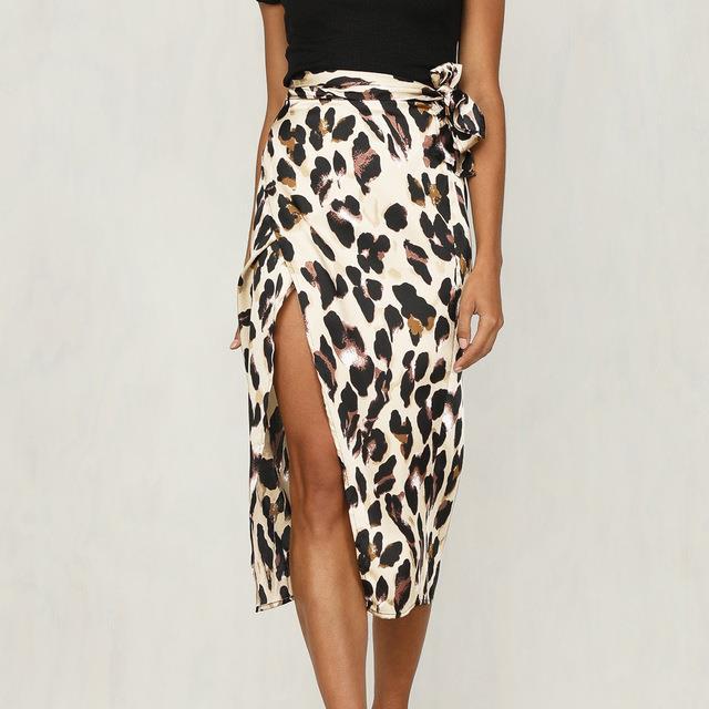 Chic leopard print wrap skirt