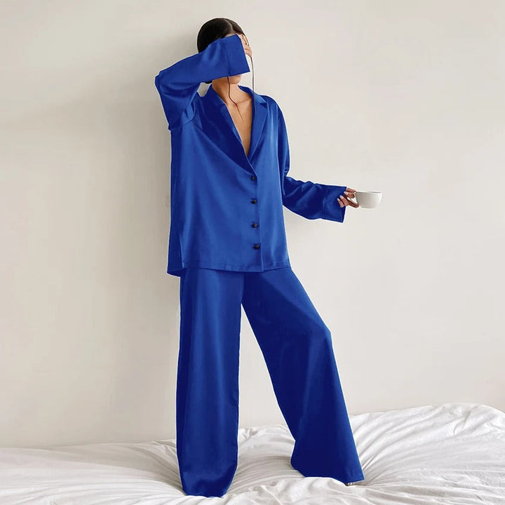 Chloe - Luxurious silky oversized pajama set