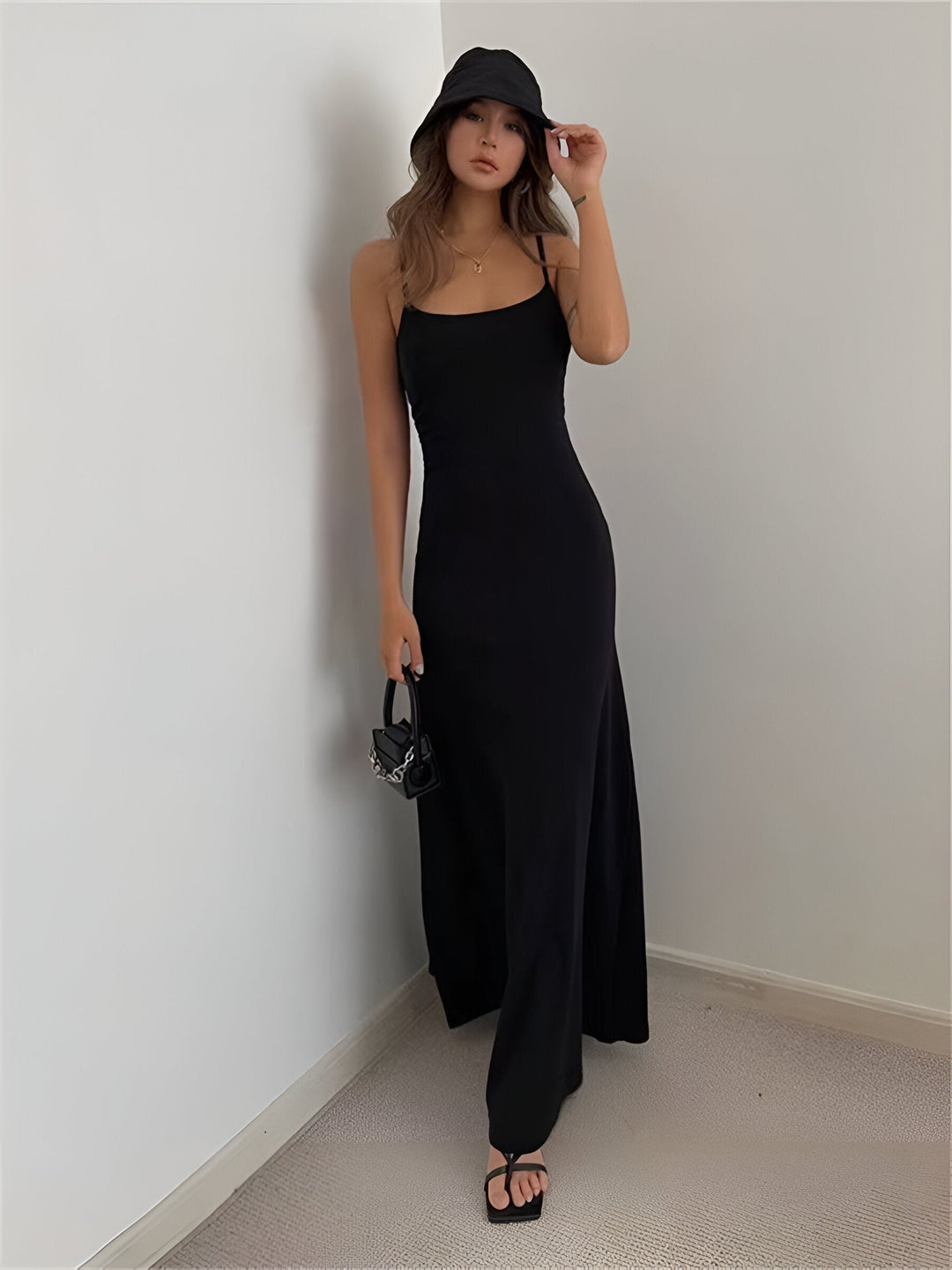 Chic sleeveless full-length dress